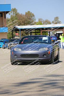 media/Apr-30-2022-CalClub SCCA (Sat) [[98b58ad398]]/Around the Pits/